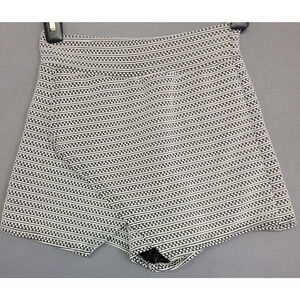 BooHoo Wrap Skorts Juniors 1 Black White Abstract Pull-On Stretches Boho Chic